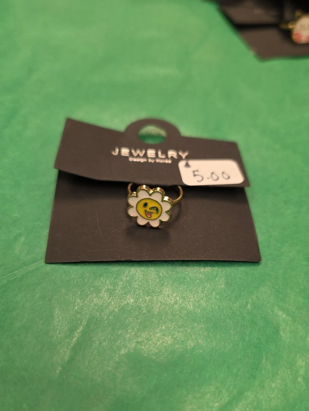 Smiley Daisy Enamel Ring - White & Yellow